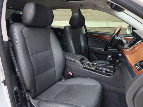 Used 2015 Hyundai Equus Signature RWD image 28