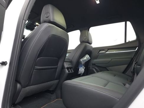 Used 2026 GMC Terrain AT4 AWD/4WD image 8