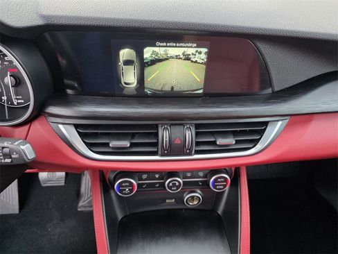 Used 2019 Alfa Romeo Stelvio w/ Nero Edizione image 22