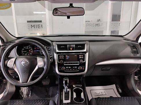 Used 2018 Nissan Altima 2.5 SV image 25