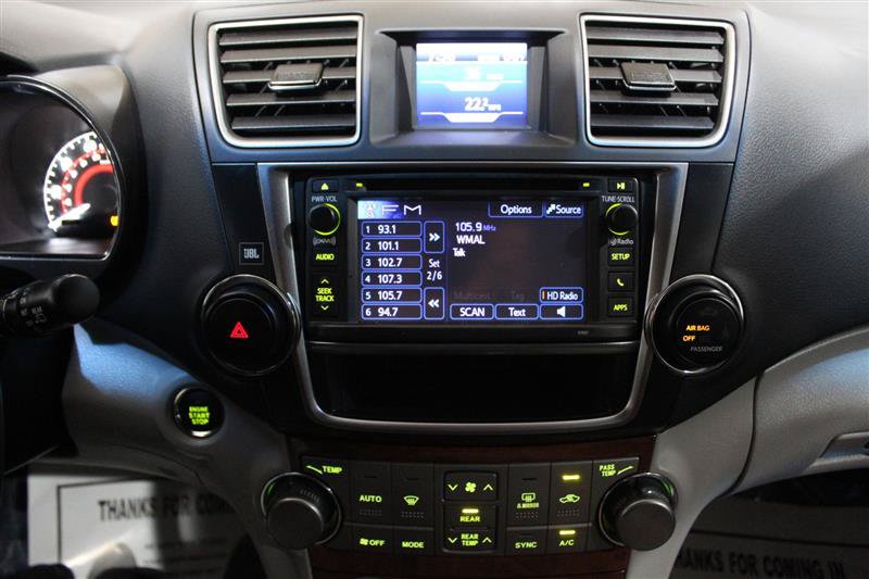 Used 2013 Toyota Highlander Limited FWD image 21