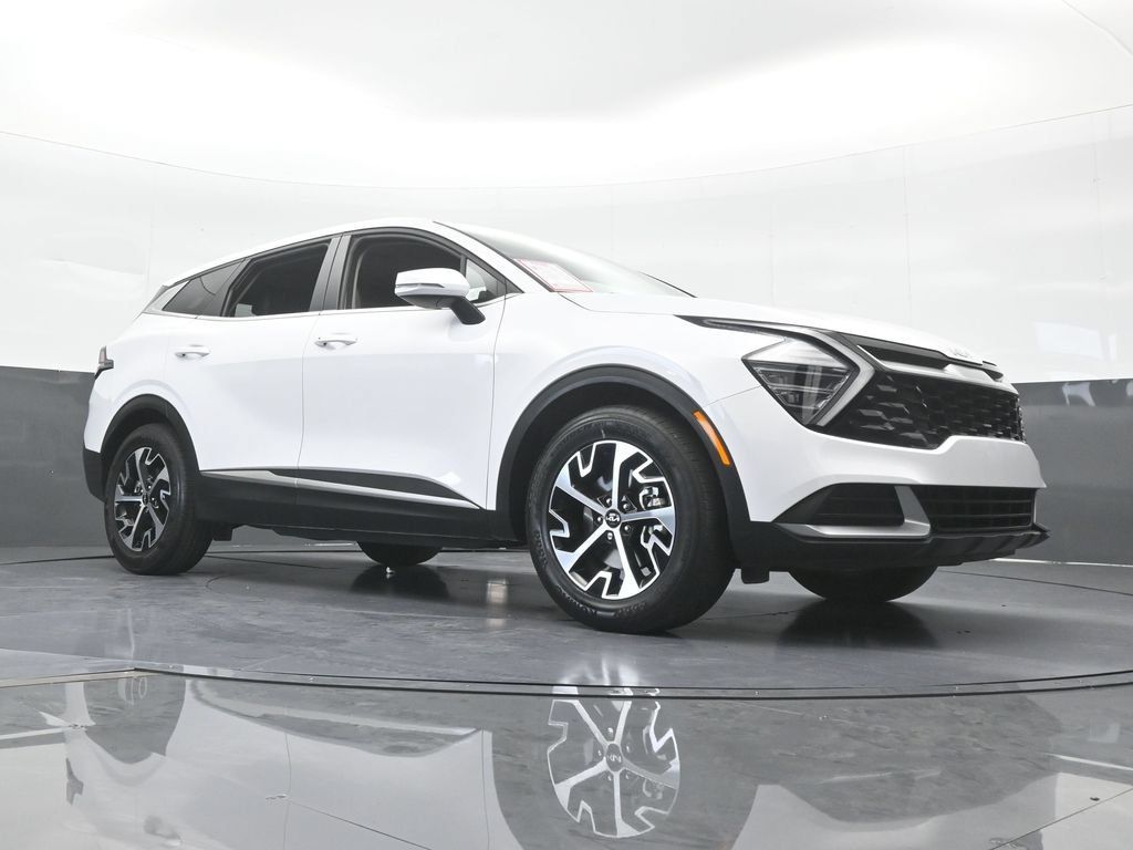 Used 2025 Kia Sportage EX FWD image 64