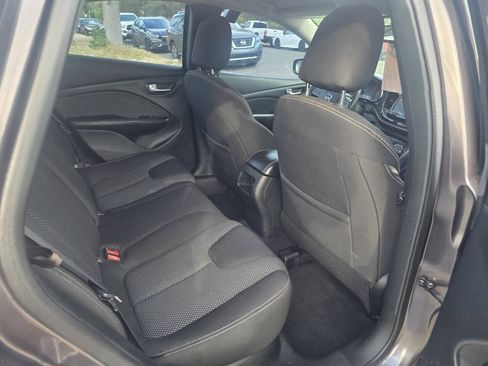 Used 2015 Dodge Dart SXT FWD image 12
