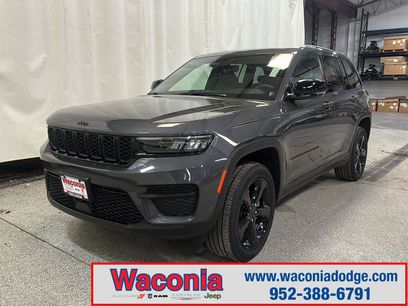 Used 2023 Jeep Grand Cherokee Altitude