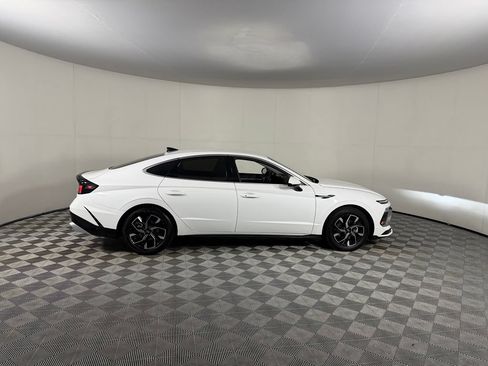 Used 2025 Hyundai Sonata SEL FWD image 6