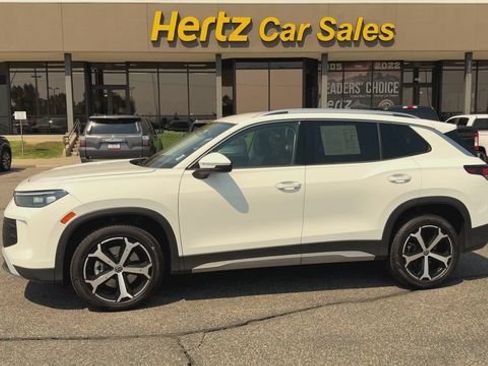 Used 2026 Volkswagen Tiguan SE AWD/4WD image 5