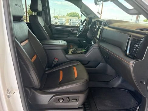 Used 2024 GMC Sierra 2500 AT4 w/ AT4 Premium Plus Package AWD/4WD image 13