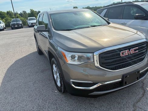 Used 2019 GMC Acadia SLE AWD/4WD image 1