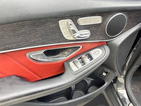 Used 2022 Mercedes-Benz GLC 300 w/ AMG Line image 30