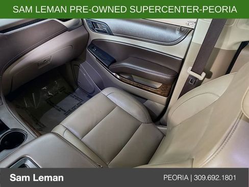 Used 2018 Chevrolet Suburban LT image 24