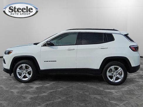 Certified 2023 Jeep Compass Latitude w/ Convenience Group AWD/4WD image 2
