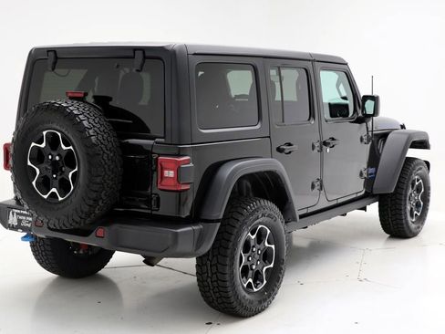Used 2023 Jeep Wrangler Unlimited Rubicon 4xe w/ Cold Weather Group AWD/4WD image 9