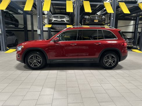 Certified 2024 Mercedes-Benz GLB 250 4MATIC image 2