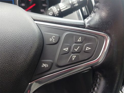 Used 2020 Chevrolet Equinox LT image 32