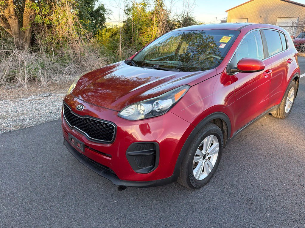Used 2019 Kia Sportage LX FWD image 2