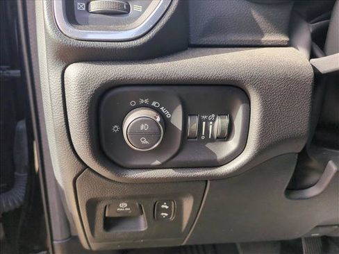 Used 2023 RAM 1500 Laramie AWD/4WD image 13