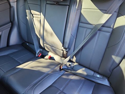 Used 2026 Land Rover Range Rover Evoque S image 25