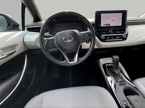 Used 2023 Toyota Corolla SE FWD image 6