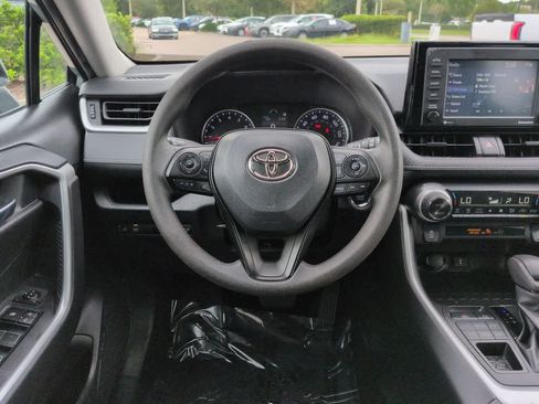 Used 2022 Toyota RAV4 XLE w/ Convenience Package AWD/4WD image 15
