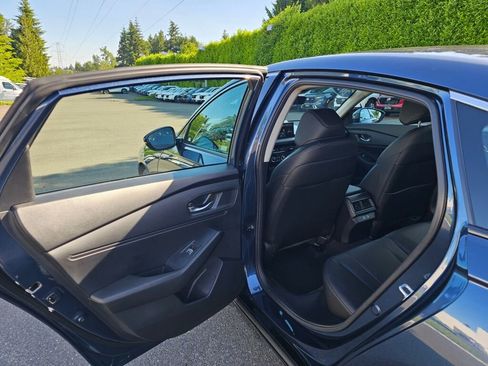 Used 2024 Honda Accord EX-L image 18