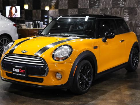 Used 2014 MINI Cooper 2-Door Hardtop FWD image 6