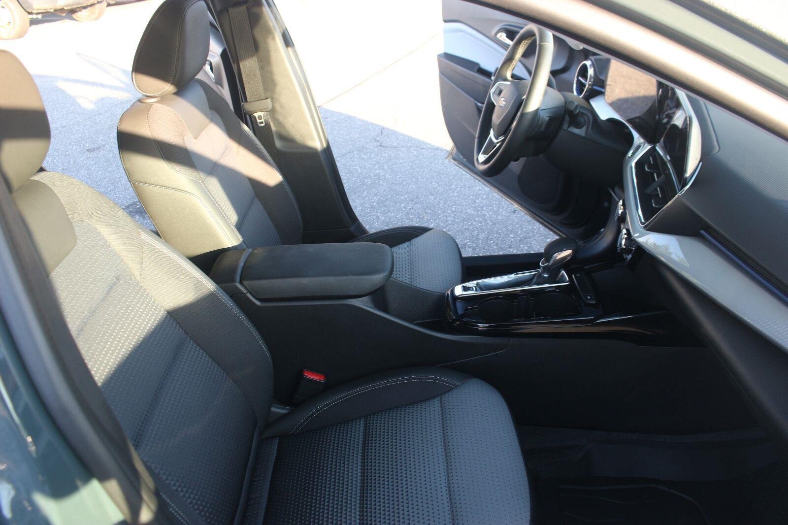 Used 2026 Chevrolet Trax LT w/ Driver Confidence Package FWD image 32