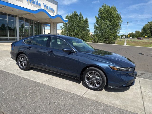 Used 2026 Honda Accord EX-L image 2