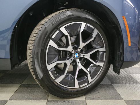 Used 2025 BMW X3 xDrive30i w/ Premium Package image 17