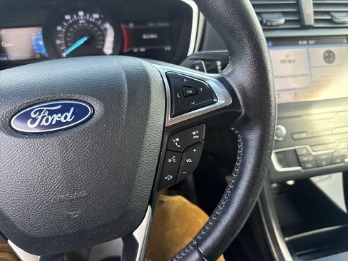 Used 2019 Ford Fusion SE w/ Equipment Group 151A FWD image 35