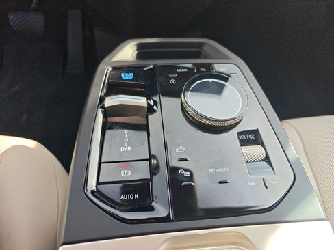 Used 2024 BMW iX xDrive50 w/ Premium Package image 20