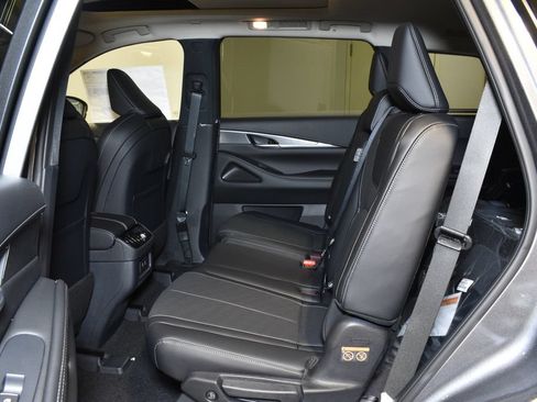 Certified 2026 INFINITI QX60 Pure w/ Cargo Package AWD/4WD image 31