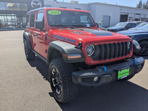 Used 2024 Jeep Wrangler Unlimited Rubicon 4xe AWD/4WD image 8