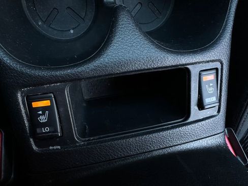 Used 2018 Nissan Rogue SV image 32