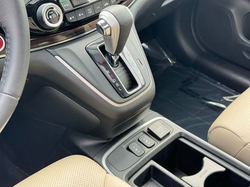 Used 2015 Honda CR-V Touring image 19
