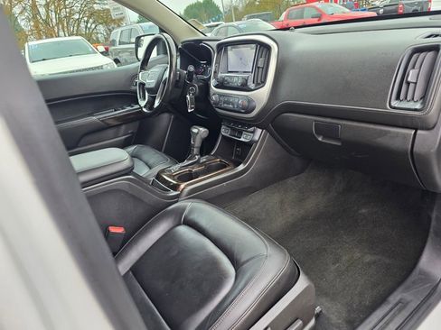 Used 2017 GMC Canyon SLT image 24