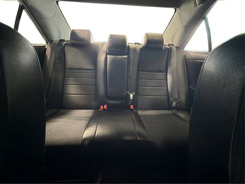 Used 2017 Toyota Camry SE w/ Moonroof Package FWD image 18