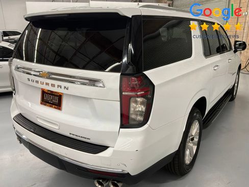 Used 2022 Chevrolet Suburban Premier RWD image 5