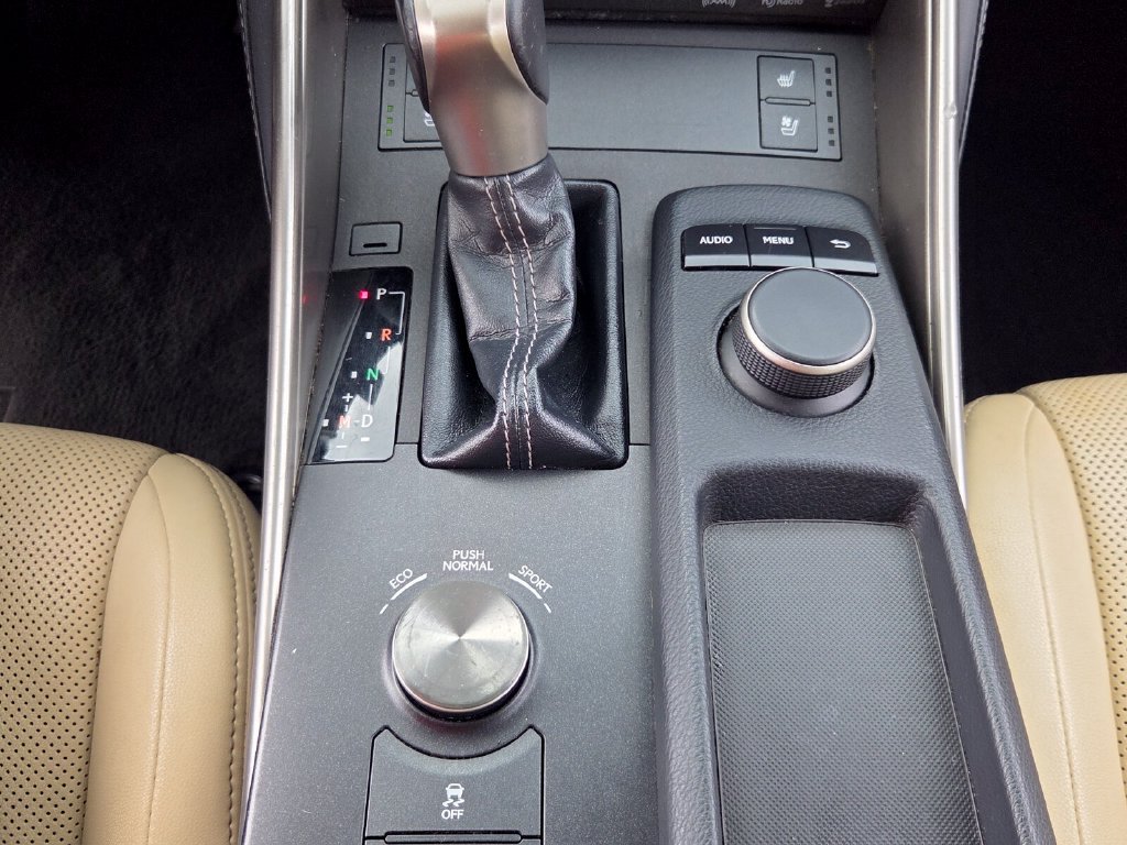 Used 2015 Lexus IS 250 w/ Premium Package RWD image 18