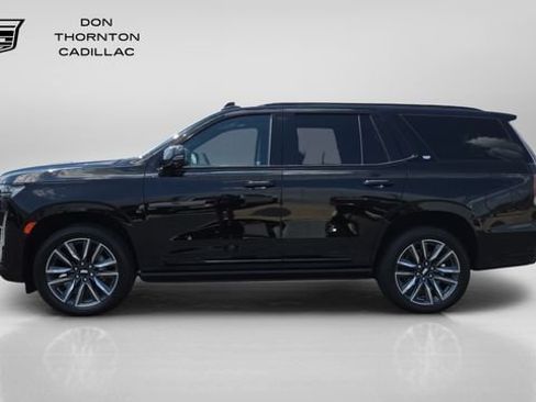Certified 2023 Cadillac Escalade Sport Platinum w/ Heavy-Duty Trailer Package AWD/4WD image 2