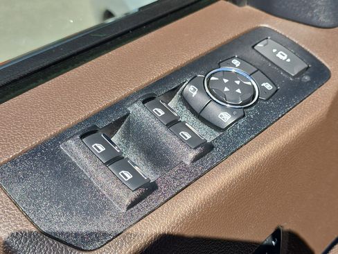 Certified 2022 Ford F250 King Ranch w/ King Ranch Ultimate Package image 13