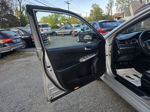 Used 2012 Toyota Camry SE image 32