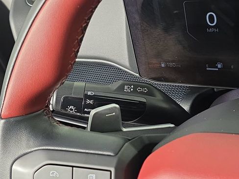Used 2025 Kia K4 GT-Line w/ GT-Line Premium Package FWD image 31