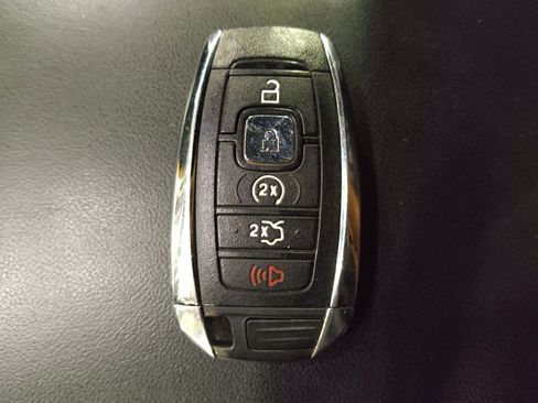 Used 2018 Lincoln MKX Reserve FWD image 32