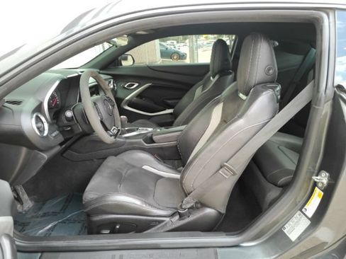 Used 2018 Chevrolet Camaro SS RWD image 12