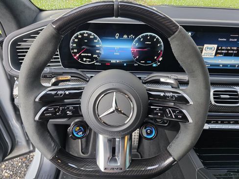 Used 2025 Mercedes-Benz GLE 63 AMG S image 17