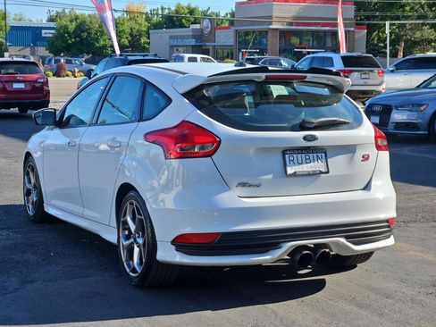 Used 2018 Ford Focus ST FWD image 17