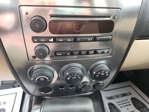 Used 2010 HUMMER H3T Luxury image 16