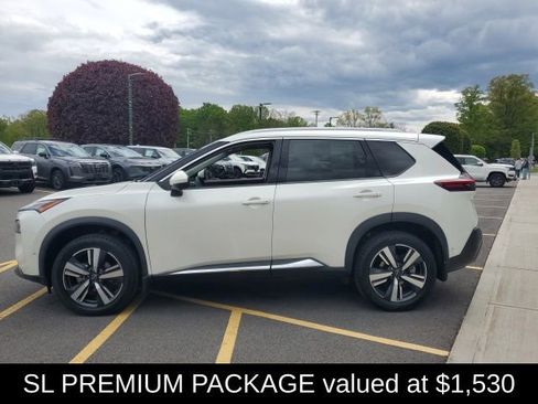 Certified 2023 Nissan Rogue SL w/ SL Premium Package AWD/4WD image 3