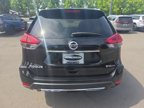 Used 2019 Nissan Rogue SV AWD/4WD image 4