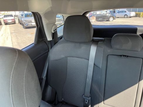 Used 2025 Kia Sportage LX FWD image 39